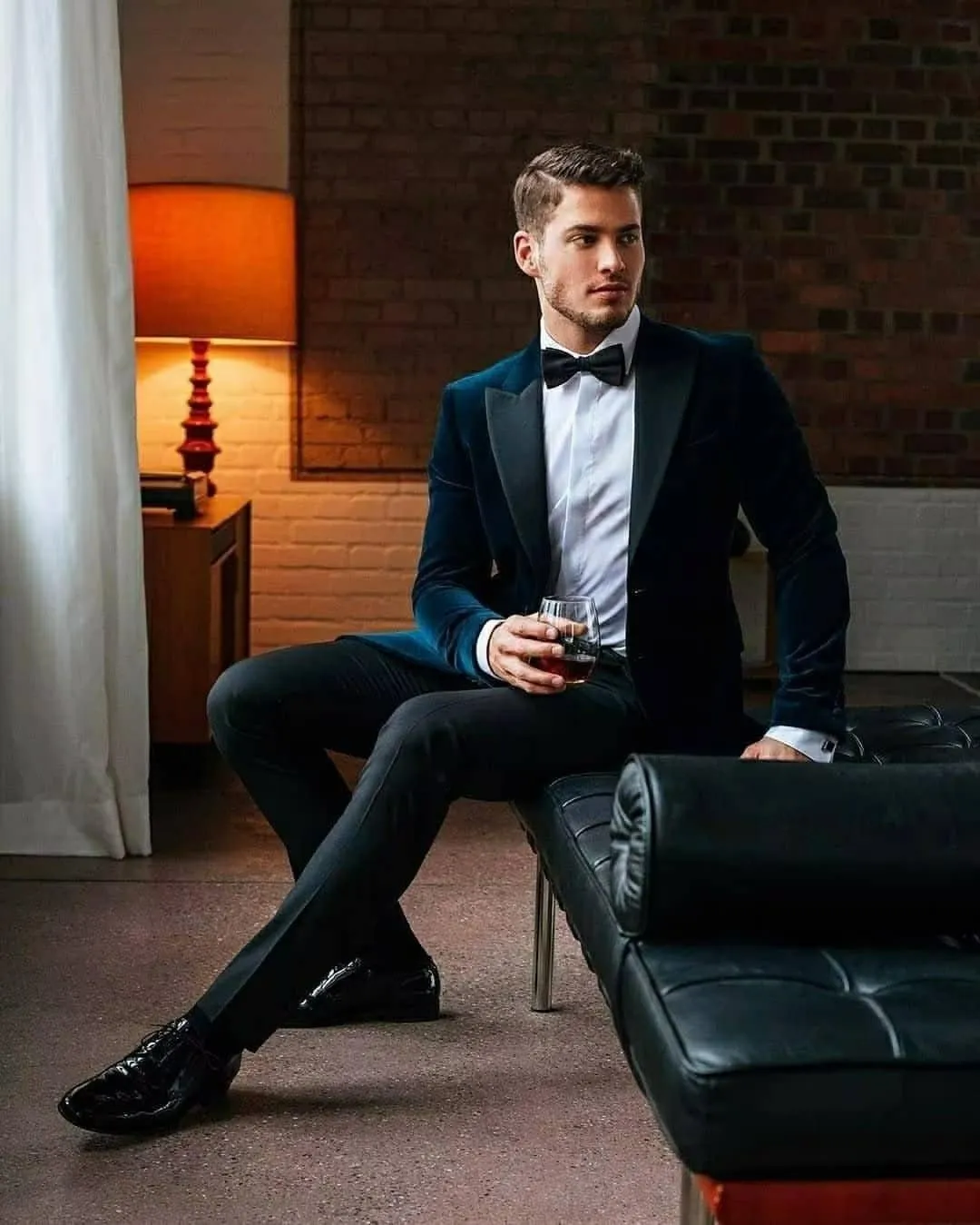 Slim Fit Velvet Suits for Men 2 Piece Dinner Prom Wedding Party Tuxedo Velvet Blazer Men Polyester Pants with Tie
