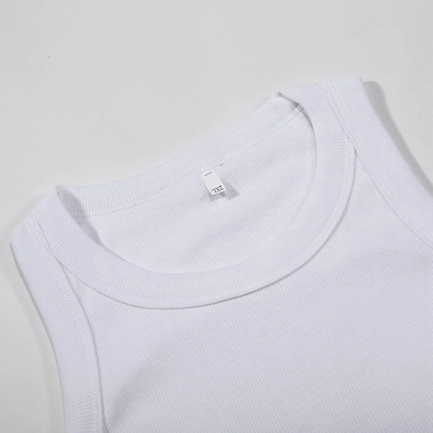 Tank Tops with Built in Bras Round Neck Ribbed Tank Top with Bra Pads Loose Casual Workout Tank Tops for Women